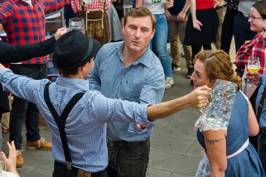 Rasmus Mencke at an event, symbolizing leadership and team alignment